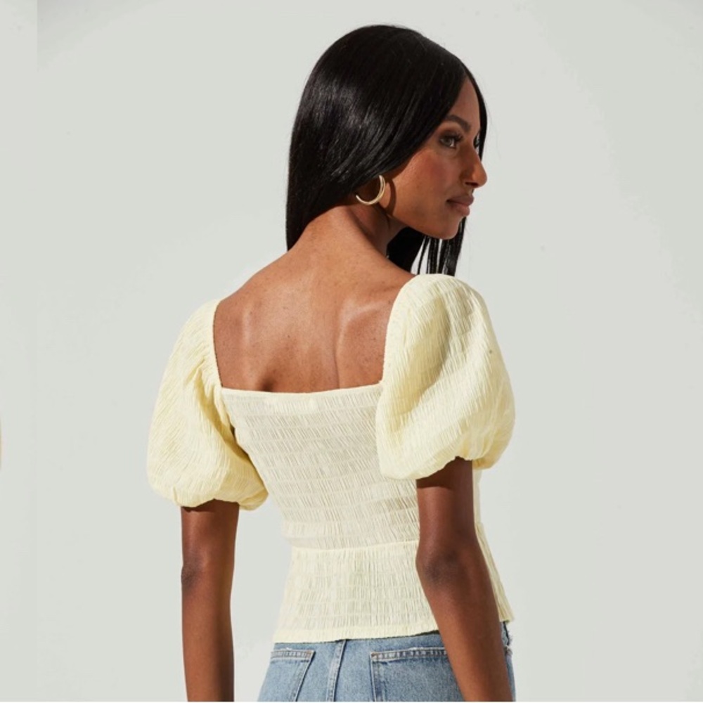 Astr The Label Bubble Short Sleeve Button Front T… - image 3